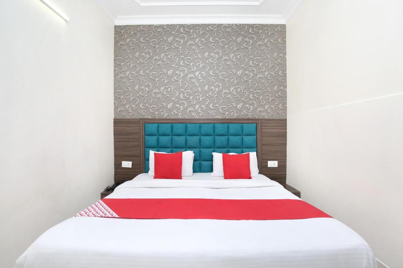 โอโย 12354 โฮเต็ล สังครีลา Hotel อัมริตสา ภายนอก รูปภาพ