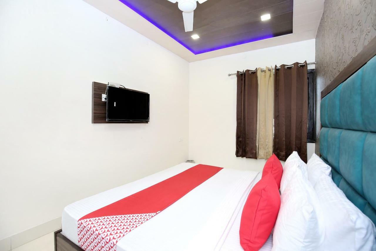 โอโย 12354 โฮเต็ล สังครีลา Hotel อัมริตสา ภายนอก รูปภาพ